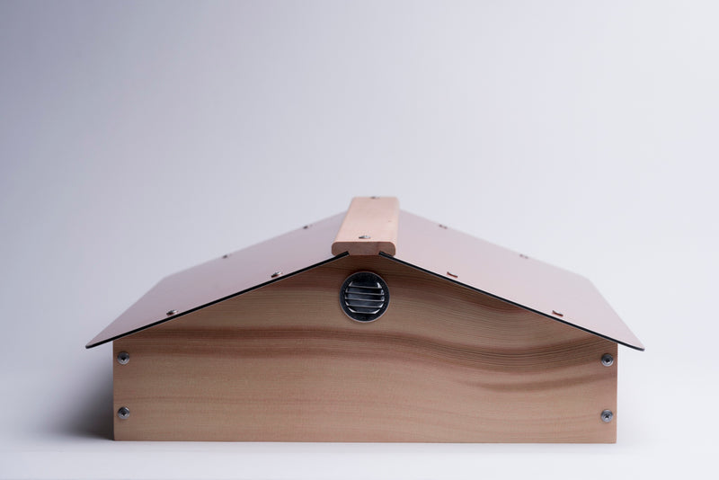 Bee Snug All Season Roof for Langstroth (with optional Ultimate Hive Tool bundle)